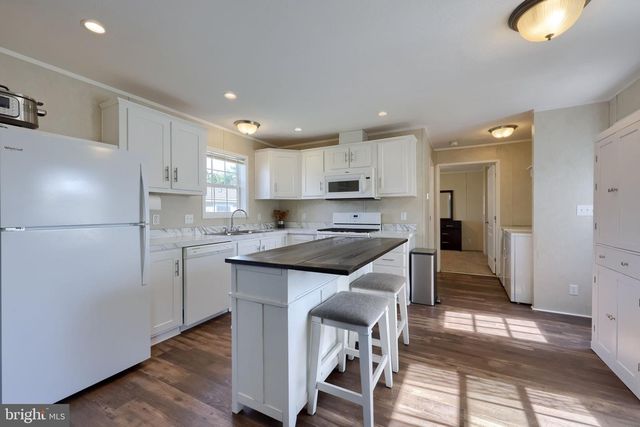 752 SHERRY LN, Lancaster, PA 17601