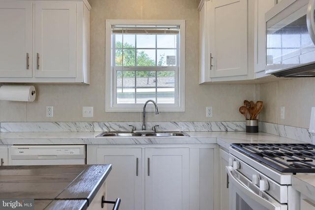 752 SHERRY LN, Lancaster, PA 17601