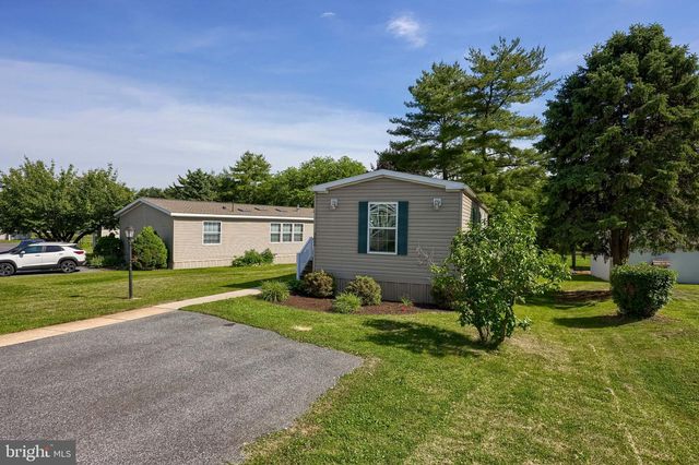 752 SHERRY LN, Lancaster, PA 17601