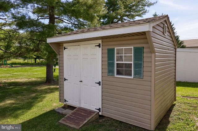 752 SHERRY LN, Lancaster, PA 17601