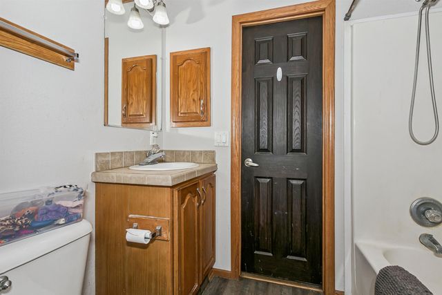 6 River Creek Rd, Udall, KS 67146