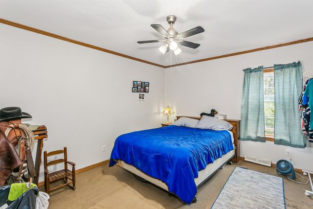 6 River Creek Rd, Udall, KS 67146