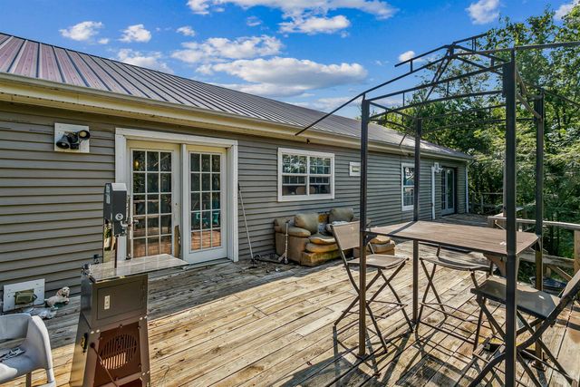 6 River Creek Rd, Udall, KS 67146