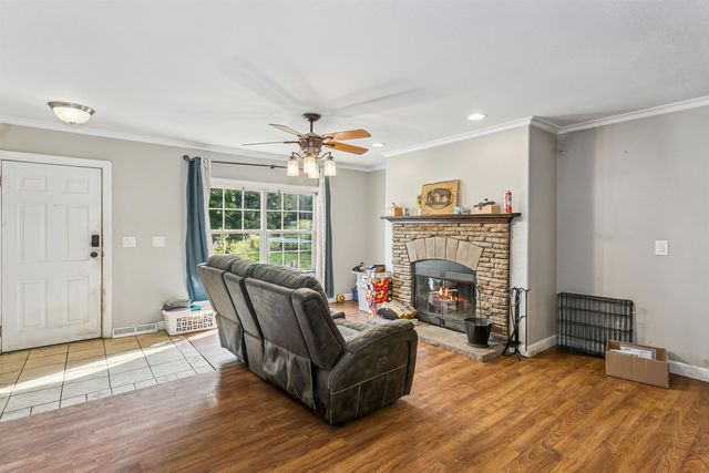 6 River Creek Rd, Udall, KS 67146