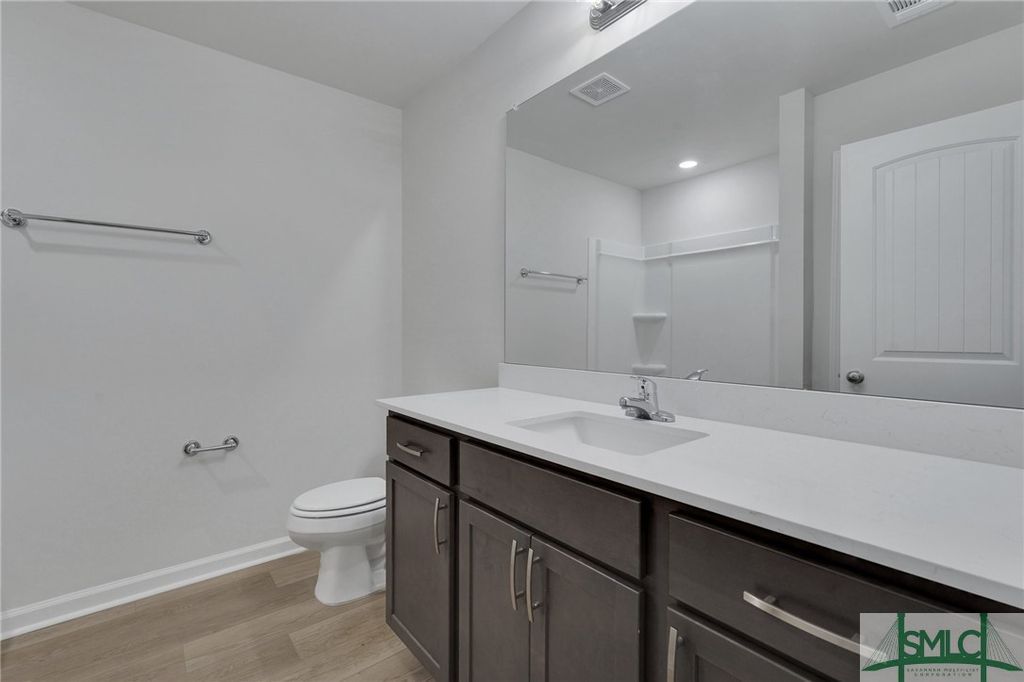 Image 13 of property listing at 148 Orkney Road, Savannah, GA 31407