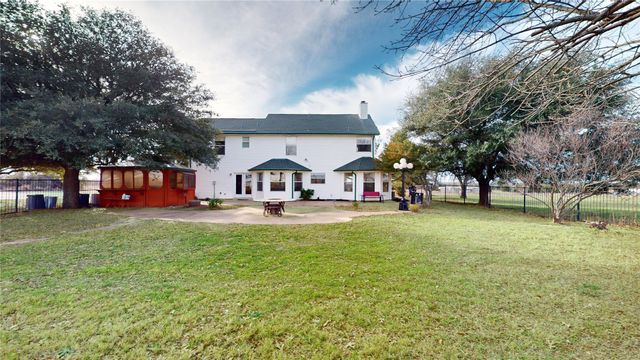 5909 County Road 488, Nevada, TX 75173