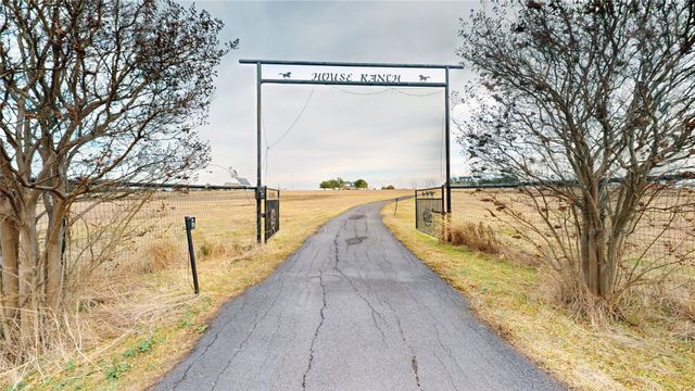 5909 County Road 488, Nevada, TX 75173