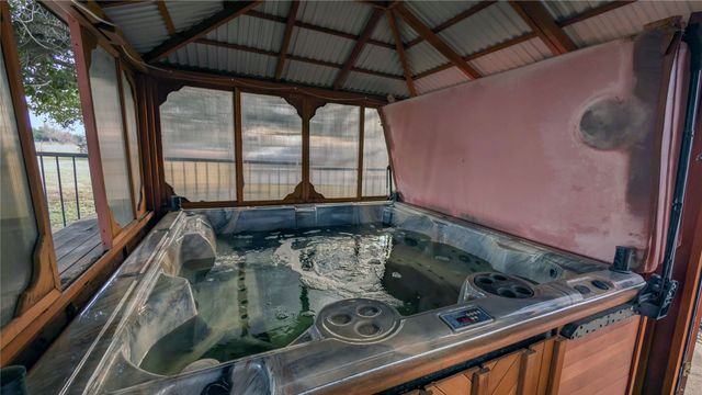 5909 County Road 488, Nevada, TX 75173