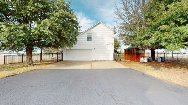 5909 County Road 488, Nevada, TX 75173