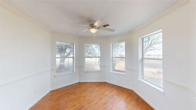 5909 County Road 488, Nevada, TX 75173