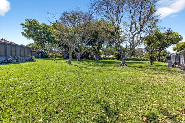 10938 Roebelini Palm Court B, Boynton Beach, FL 33437
