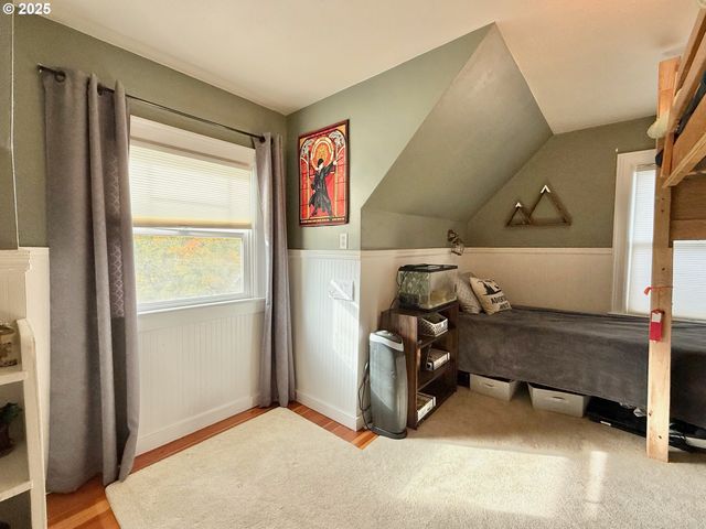 342 W CHAPMAN Ave, Roseburg, OR 97470