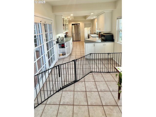 342 W CHAPMAN Ave, Roseburg, OR 97470