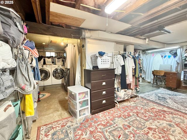 342 W CHAPMAN Ave, Roseburg, OR 97470