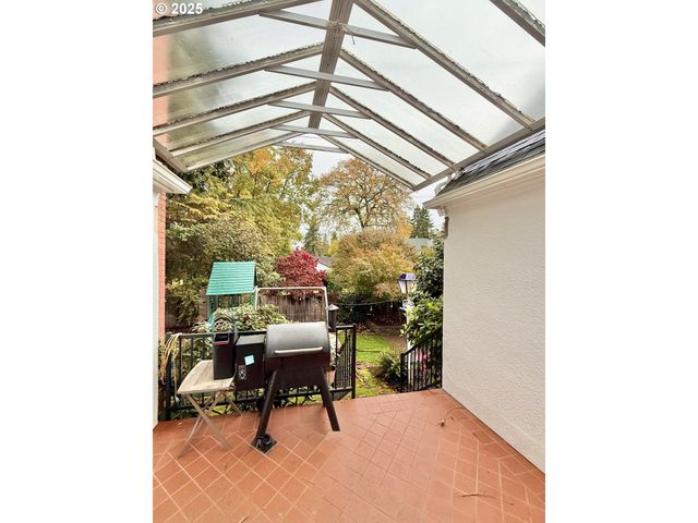 342 W CHAPMAN Ave, Roseburg, OR 97470