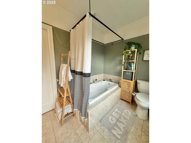 342 W CHAPMAN Ave, Roseburg, OR 97470