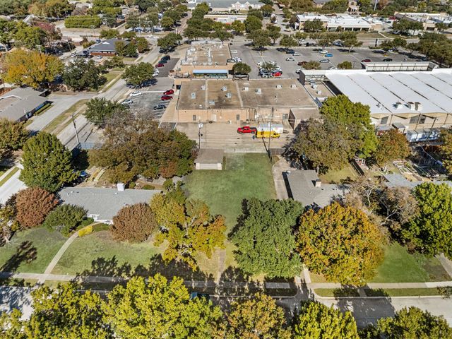 820 Brookhurst Drive, Richardson, TX 75080