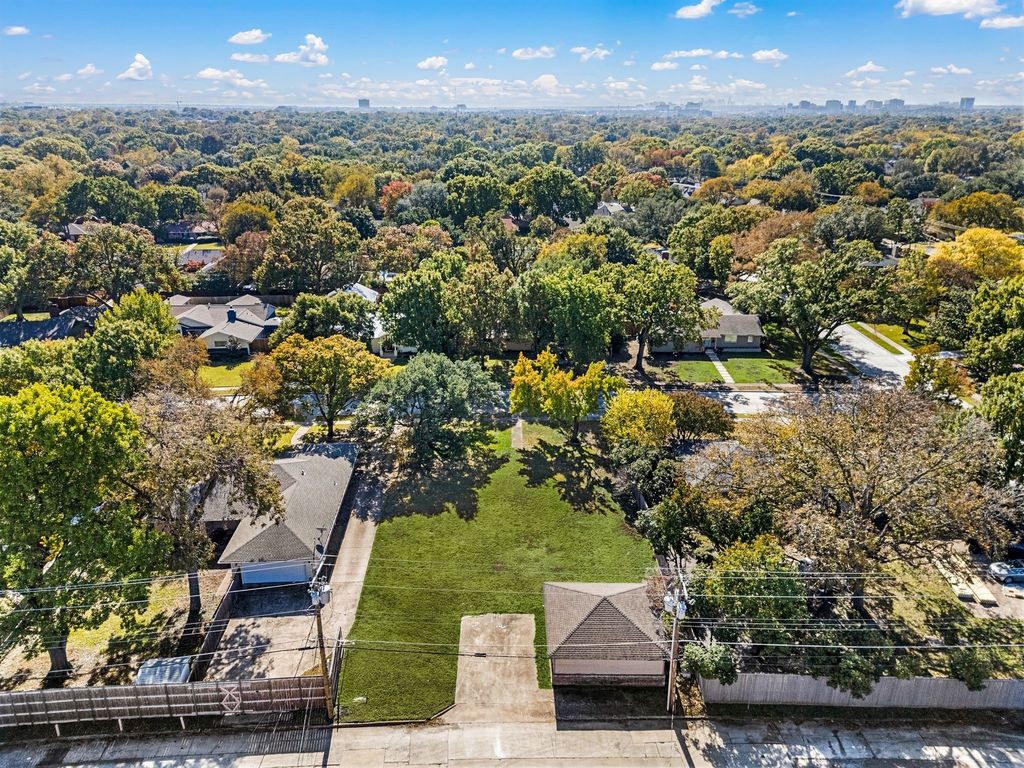 820 Brookhurst Drive, Richardson, TX 75080