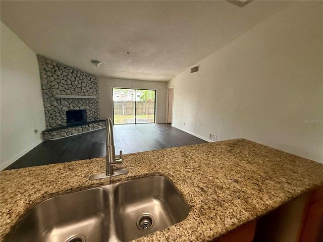 5214 2ND STREET, Orlando, FL 32810