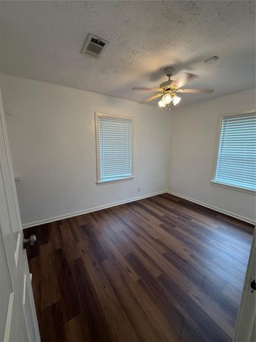 7822 Richland Drive, Houston, TX 77028