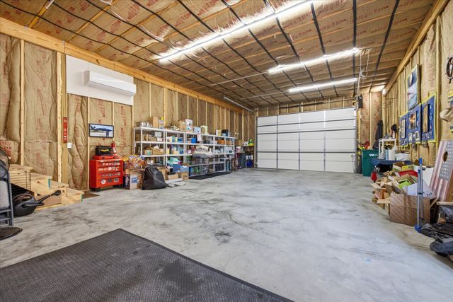 348 Ellington Dr, Clarksville, TN 37043