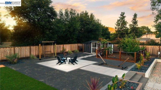 19 Mitchell Way, Danville, CA 94506