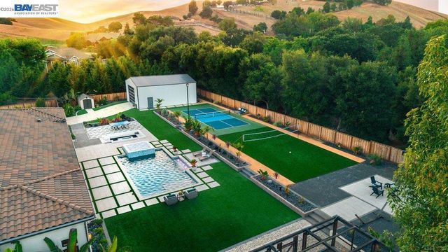 19 Mitchell Way, Danville, CA 94506