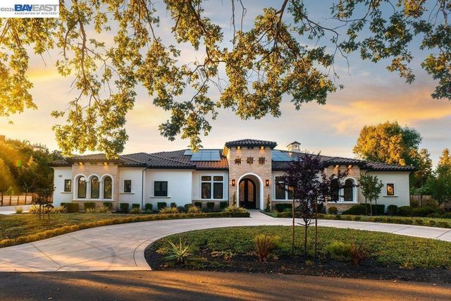 19 Mitchell Way, Danville, CA 94506