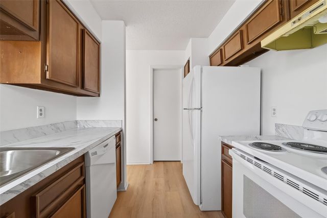 7861 Cook Road, Houston, TX 77072