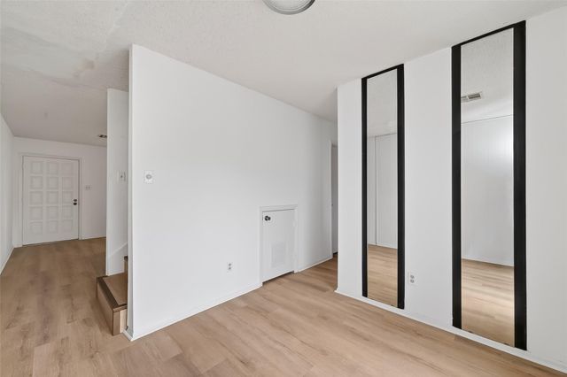 7861 Cook Road, Houston, TX 77072