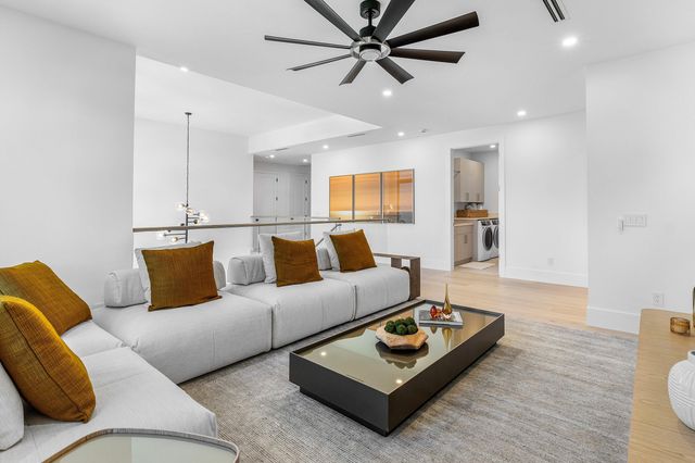 368 Churchill Road, West Palm Beach, FL 33405