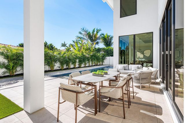 368 Churchill Road, West Palm Beach, FL 33405