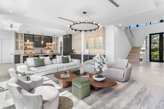 368 Churchill Road, West Palm Beach, FL 33405