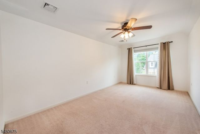 208 Welsh Pl, Morris Plains Boro, NJ 07950