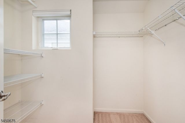 208 Welsh Pl, Morris Plains Boro, NJ 07950