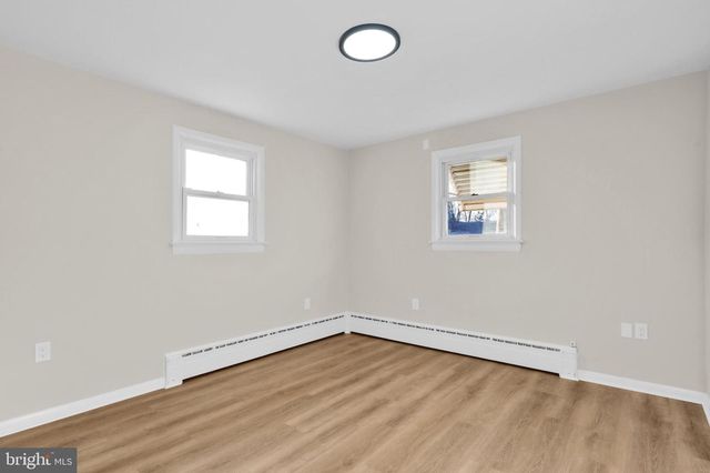 416 MAIN ST, Stockertown, PA 18083