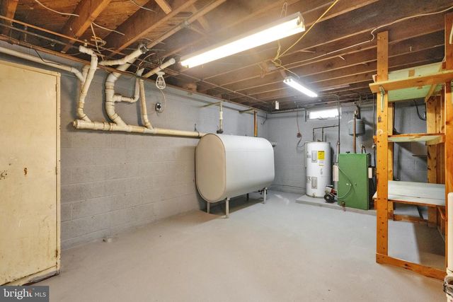 416 MAIN ST, Stockertown, PA 18083