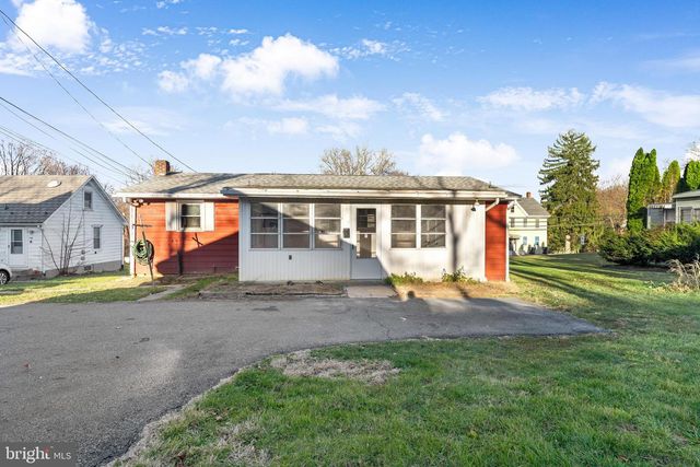 416 MAIN ST, Stockertown, PA 18083