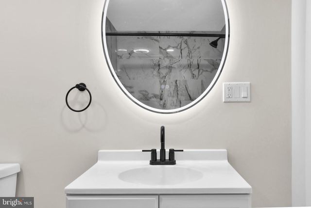 416 MAIN ST, Stockertown, PA 18083