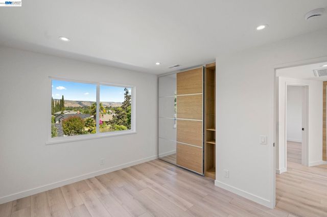 6223 Valroy Dr, San Jose, CA 95123