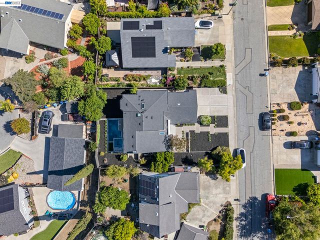6223 Valroy Dr, San Jose, CA 95123