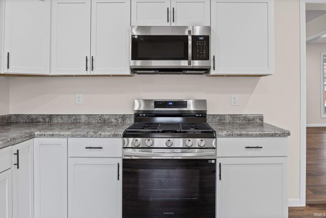 102 S Sheets Street, Oxford, IN 47971