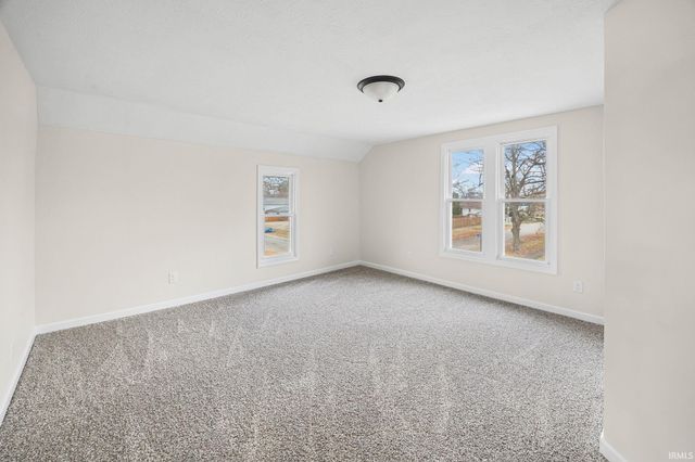 102 S Sheets Street, Oxford, IN 47971