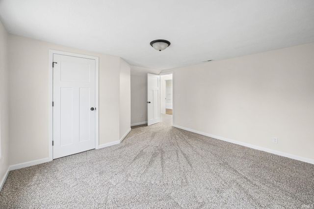 102 S Sheets Street, Oxford, IN 47971