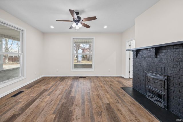 102 S Sheets Street, Oxford, IN 47971