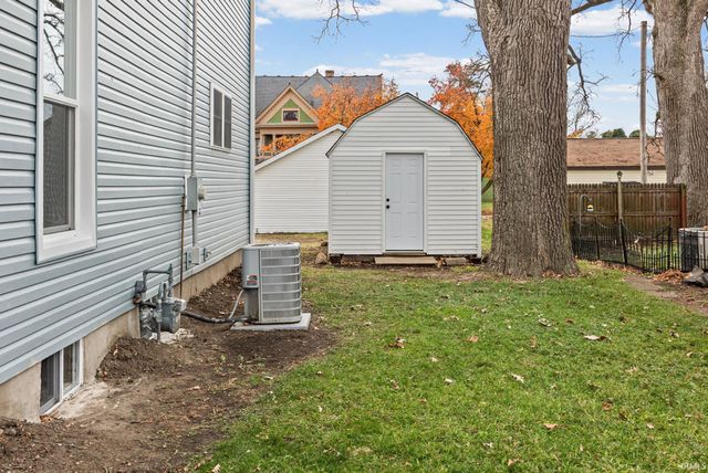 102 S Sheets Street, Oxford, IN 47971