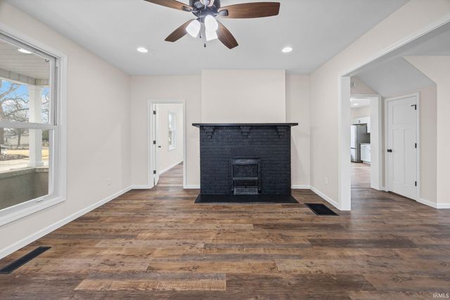 102 S Sheets Street, Oxford, IN 47971