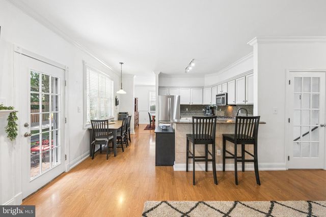75 MANLEY RD, Pennington, NJ 08534