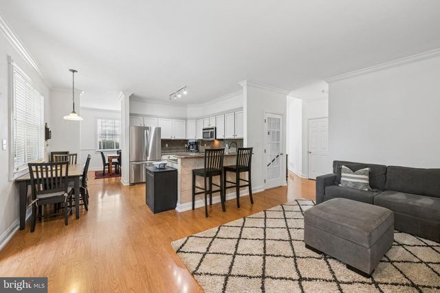 75 MANLEY RD, Pennington, NJ 08534
