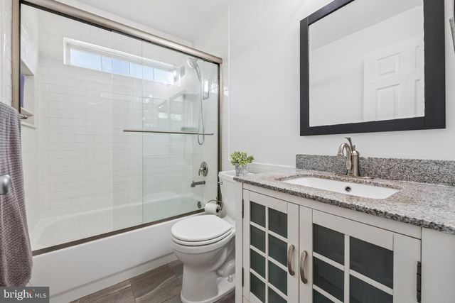 75 MANLEY RD, Pennington, NJ 08534